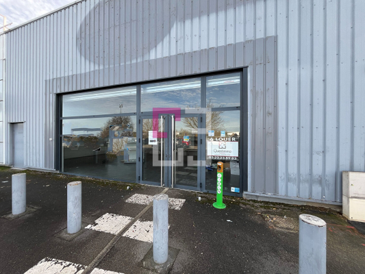 
Local commercial Laon 5 pièce(s) 370 m2
