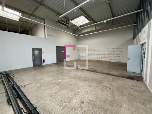 
Local commercial Laon 5 pièce(s) 370 m2
