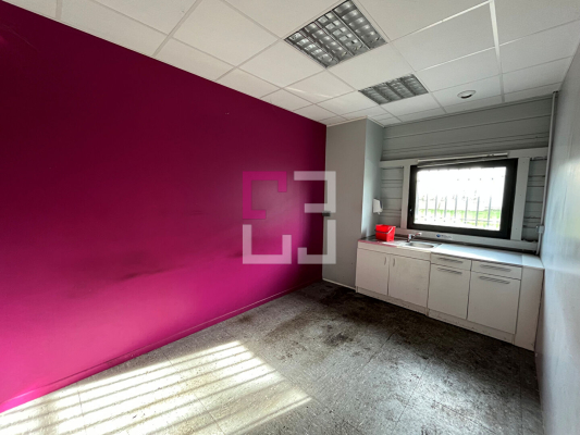 
Local commercial Laon 5 pièce(s) 370 m2
