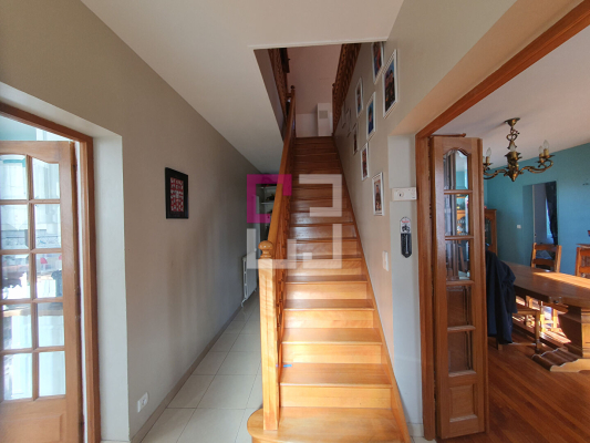 
Maison Montescourt Lizerolles 8 pièce(s) 214 m2
