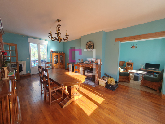 
Maison Montescourt Lizerolles 8 pièce(s) 214 m2
