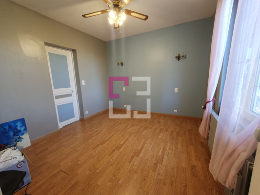 
Maison Montescourt Lizerolles 8 pièce(s) 214 m2
