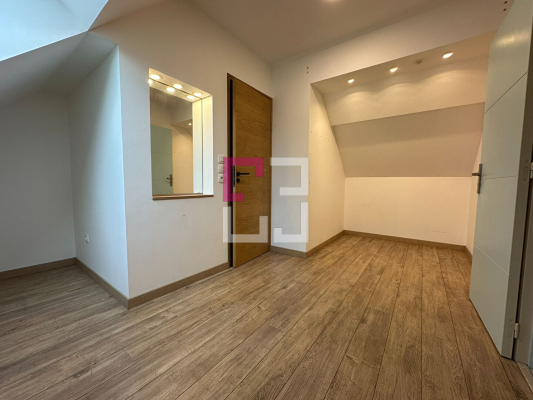 
Maison Peronne 7 pièces 201m2
