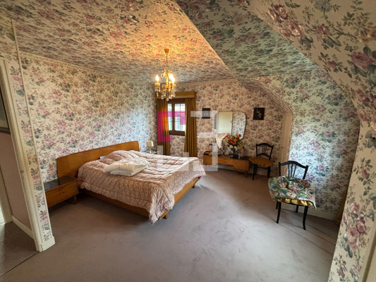 
Maison Rougeries 11 pièce(s) 202 m2
