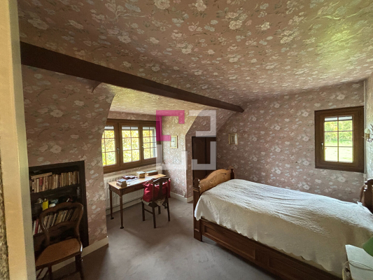 
Maison Rougeries 11 pièce(s) 202 m2
