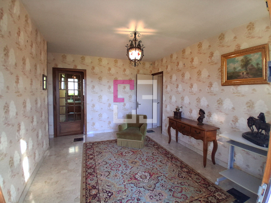 
Maison Rougeries 11 pièce(s) 202 m2
