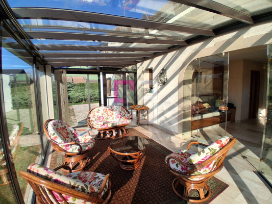 
Maison Rougeries 11 pièce(s) 202 m2
