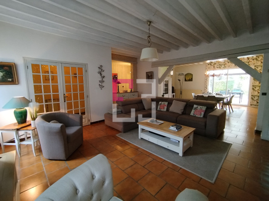 
Maison individuelle ASSIS SUR SERRE 7 pièces 165 m²
