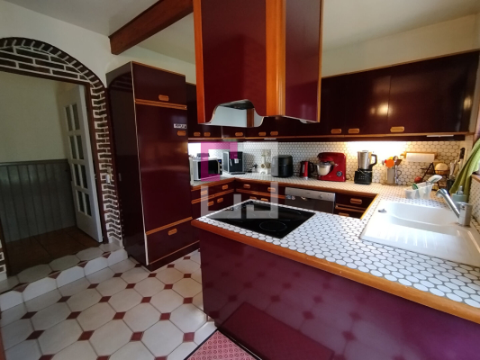 
Maison individuelle ASSIS SUR SERRE 7 pièces 165 m²
