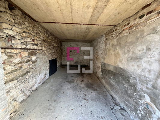 
Parking / box Hirson 10 m2
