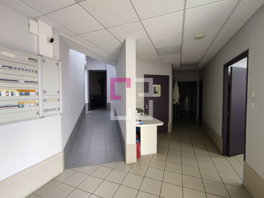 
Local commercial Sante Bohain En Vermandois 12 pièce(s) 364 m2
