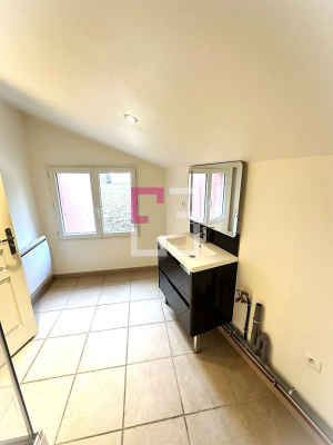 
Petite maison avec extérieur Baboeuf 2 pièce(s) 47.83 m2
