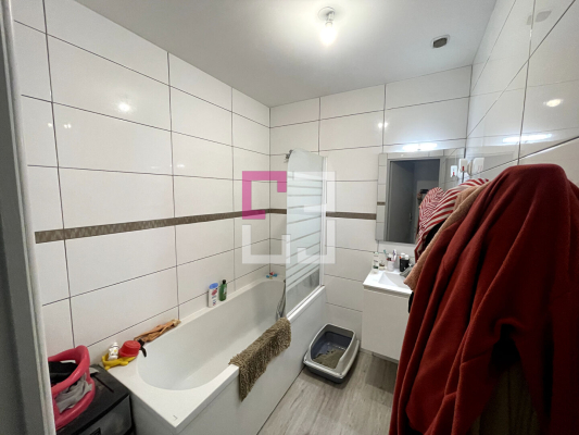 
Immeuble composé de 2 Maisons louées Guise
