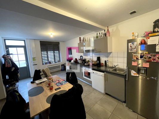 
Immeuble composé de 2 Maisons louées Guise
