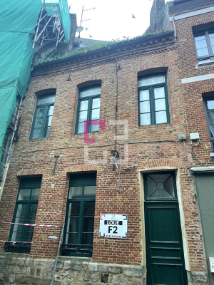 
Immeuble de rapport rénové de 4 appartements- Centre Ville
