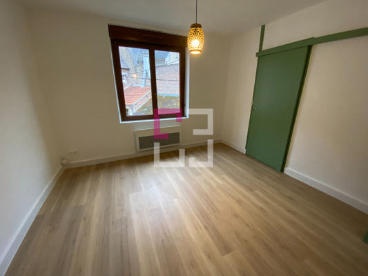 
Studio centre ville CHAUNY
