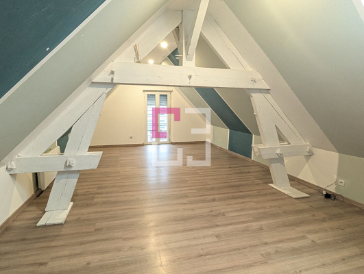 
maison entre Noyon et Chauny vivable de plain pied
