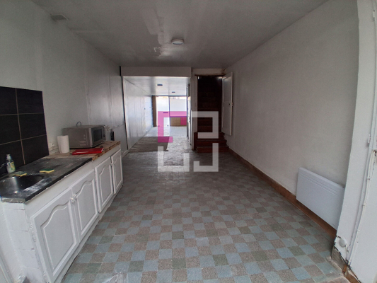 
Local commercial Montcornet 8 pièce(s) 155 m2
