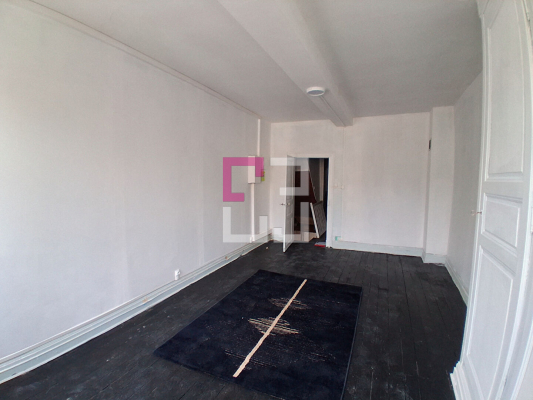 
Local commercial Montcornet 8 pièce(s) 155 m2
