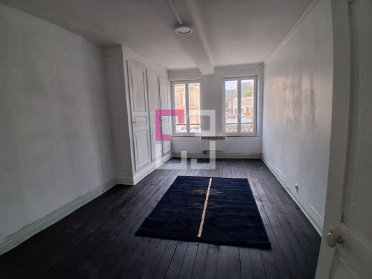 
Local commercial Montcornet 8 pièce(s) 155 m2
