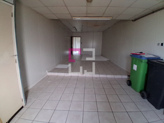 
Local commercial Montcornet 8 pièce(s) 155 m2
