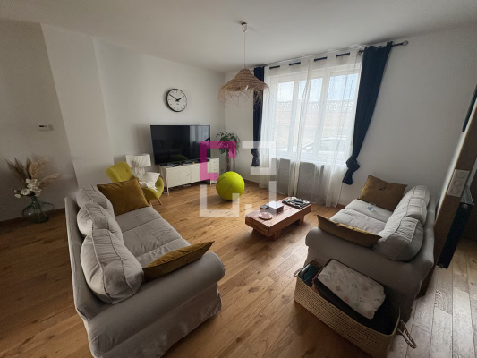 
Maison Saint Quentin 6 pièce(s) 140 m2
