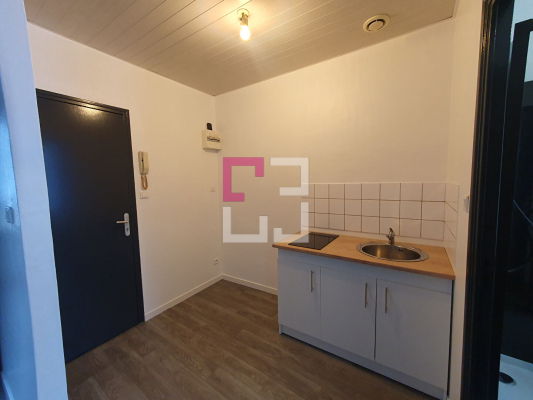 
Immeuble Saint Quentin 8 pièce(s) 138 m2
