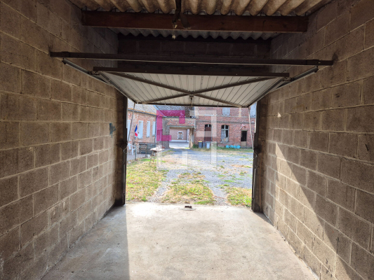 
Parking / box Busigny
