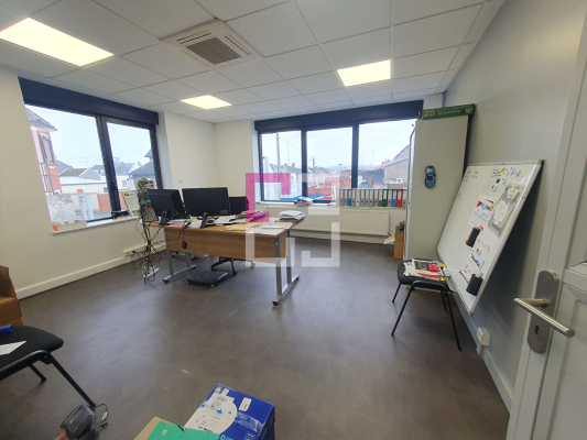 
Local commercial Saint Quentin 7 pièce(s) 1172 m2
