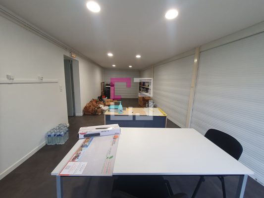 
Local commercial Saint Quentin 7 pièce(s) 1172 m2
