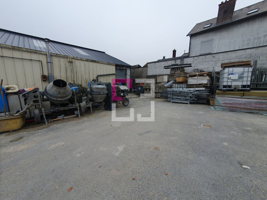 
Local commercial Saint Quentin 7 pièce(s) 1172 m2
