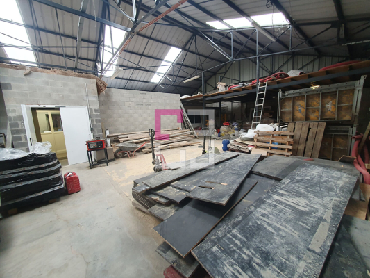 
Local commercial Saint Quentin 7 pièce(s) 1172 m2
