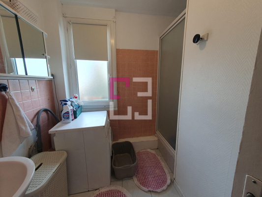 
Appartement Saint Quentin 5 pièce(s) 77 m2
