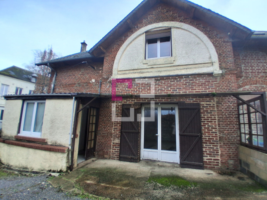 
Immeuble Vervins 6 pièce(s) 207.66 m2
