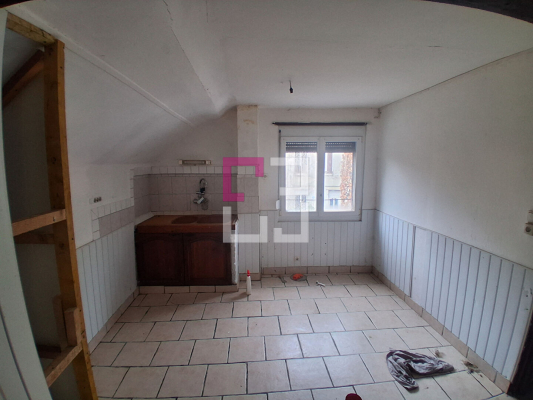 
Immeuble Vervins 6 pièce(s) 207.66 m2
