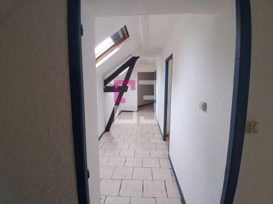 
Immeuble Vervins 6 pièce(s) 207.66 m2
