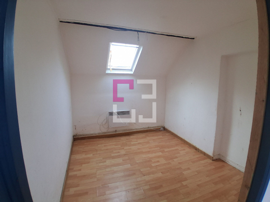 
Immeuble Vervins 6 pièce(s) 207.66 m2
