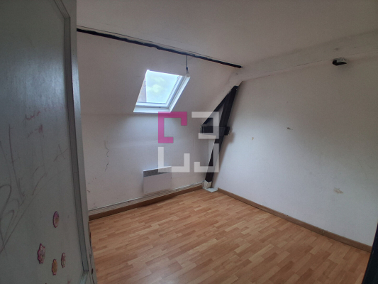 
Immeuble Vervins 6 pièce(s) 207.66 m2
