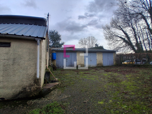 
Immeuble Vervins 6 pièce(s) 207.66 m2
