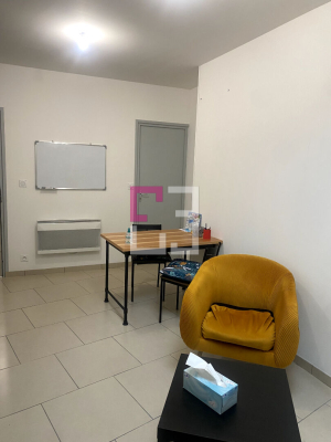 
Local commercial St Quentin 20 m2
