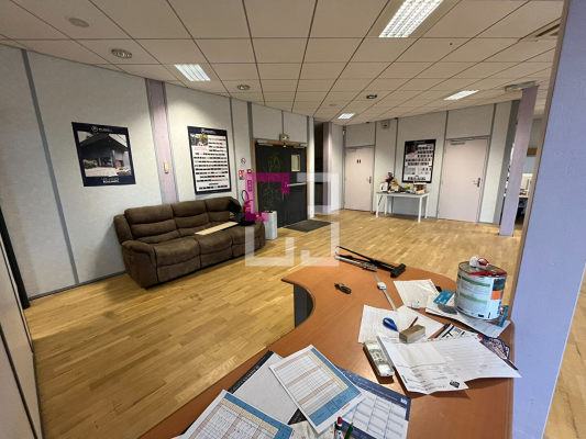 
Local commercial Chauny 514 m2
