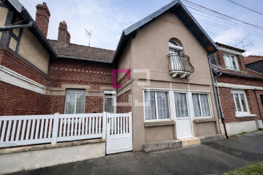 
Maison Tergnier 6 pièce(s) 140 m2
