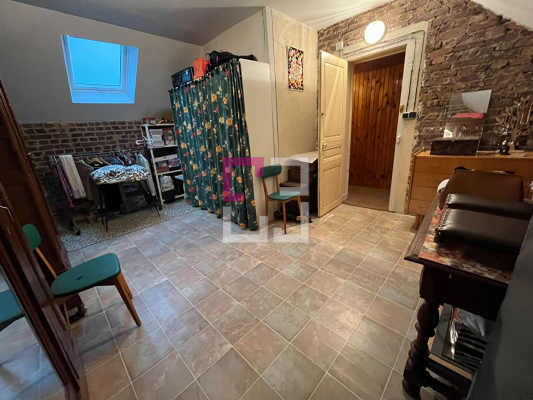 
Maison Tergnier 6 pièce(s) 140 m2
