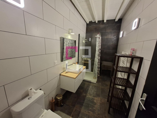 
Maison Cilly 7 pièce(s) 195 m2
