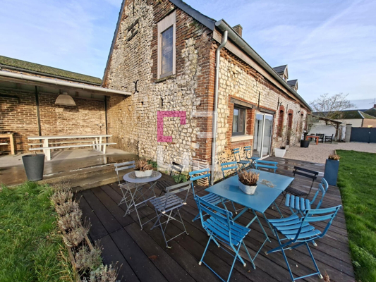 
Maison Cilly 7 pièce(s) 195 m2
