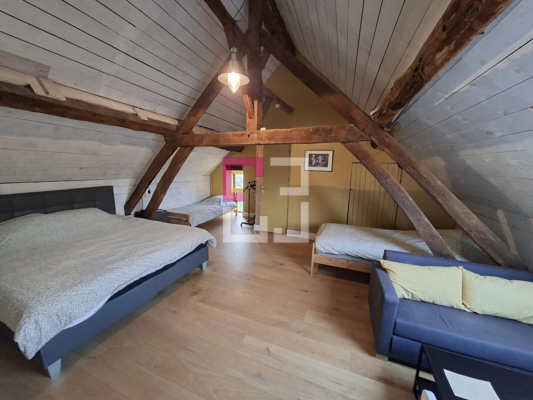 
Maison Cilly 7 pièce(s) 195 m2
