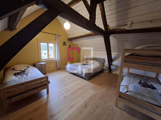 
Maison Cilly 7 pièce(s) 195 m2
