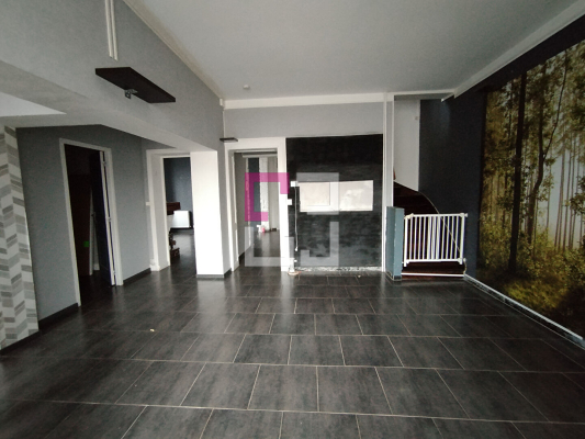 
Maison SERAUCOURT-LE-GRAND 8 pièces 181 m²
