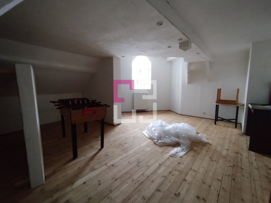 
Maison SERAUCOURT-LE-GRAND 8 pièces 181 m²
