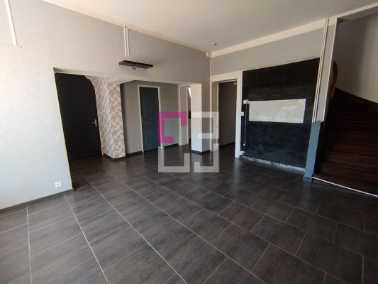 
Maison SERAUCOURT-LE-GRAND 8 pièces 181 m²
